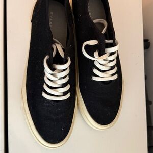 Everlane Men's Black and White Sneakers